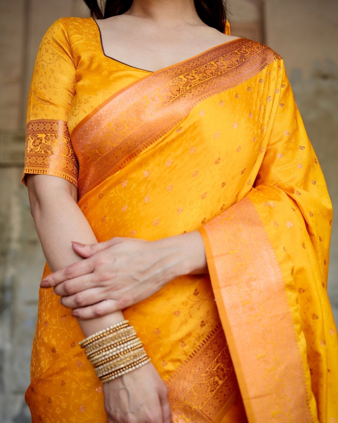 Pure Gaji Silk Saree Weaved With Zari Comes With Tassels - Almaari Fashion