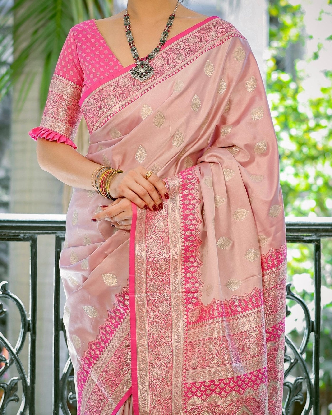 Pure Gaji Silk Saree Weaved With Zari Comes With Tassels - Almaari Fashion