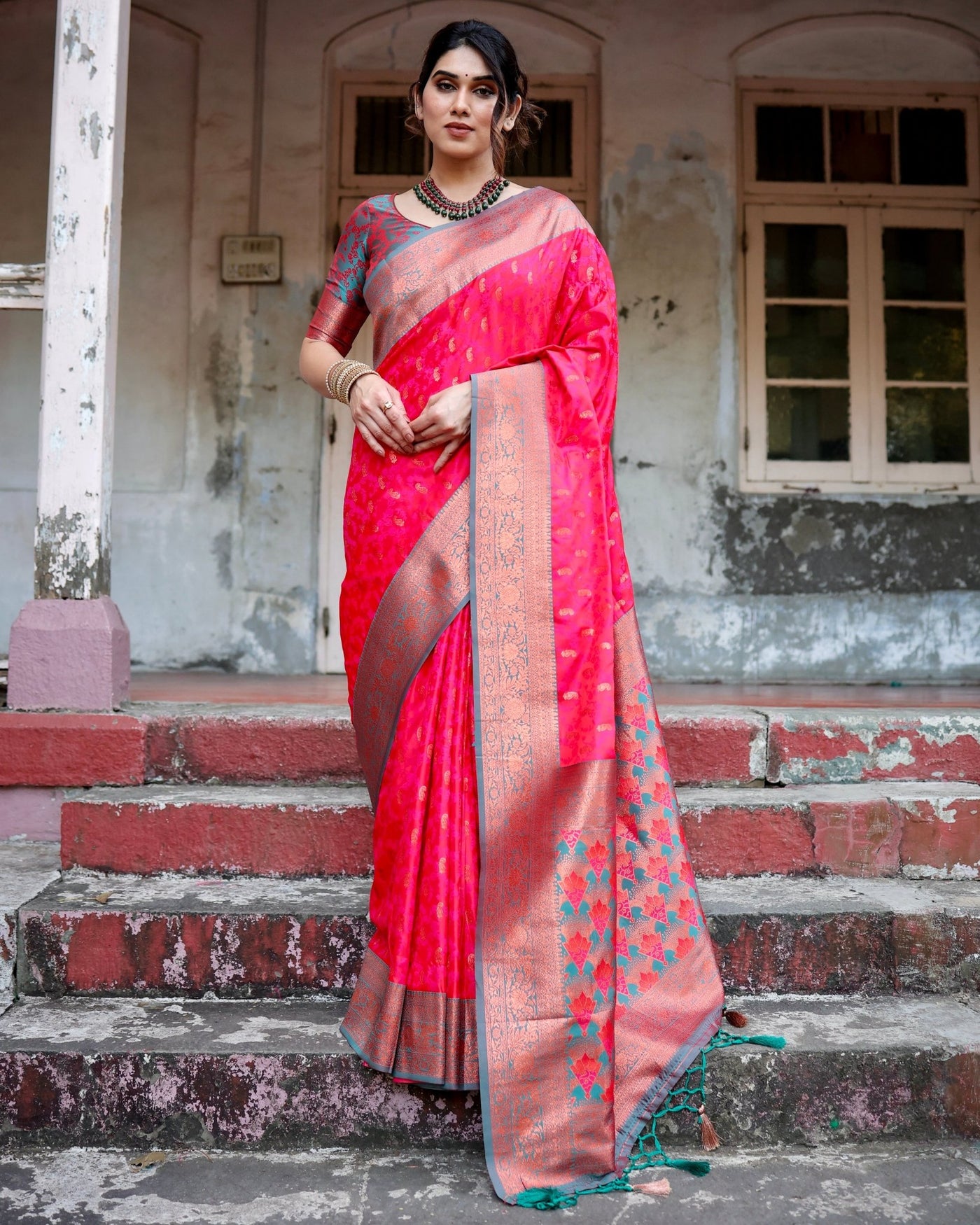 Pure Gaji Silk Saree Weaved With Zari Comes With Tassels - Almaari Fashion