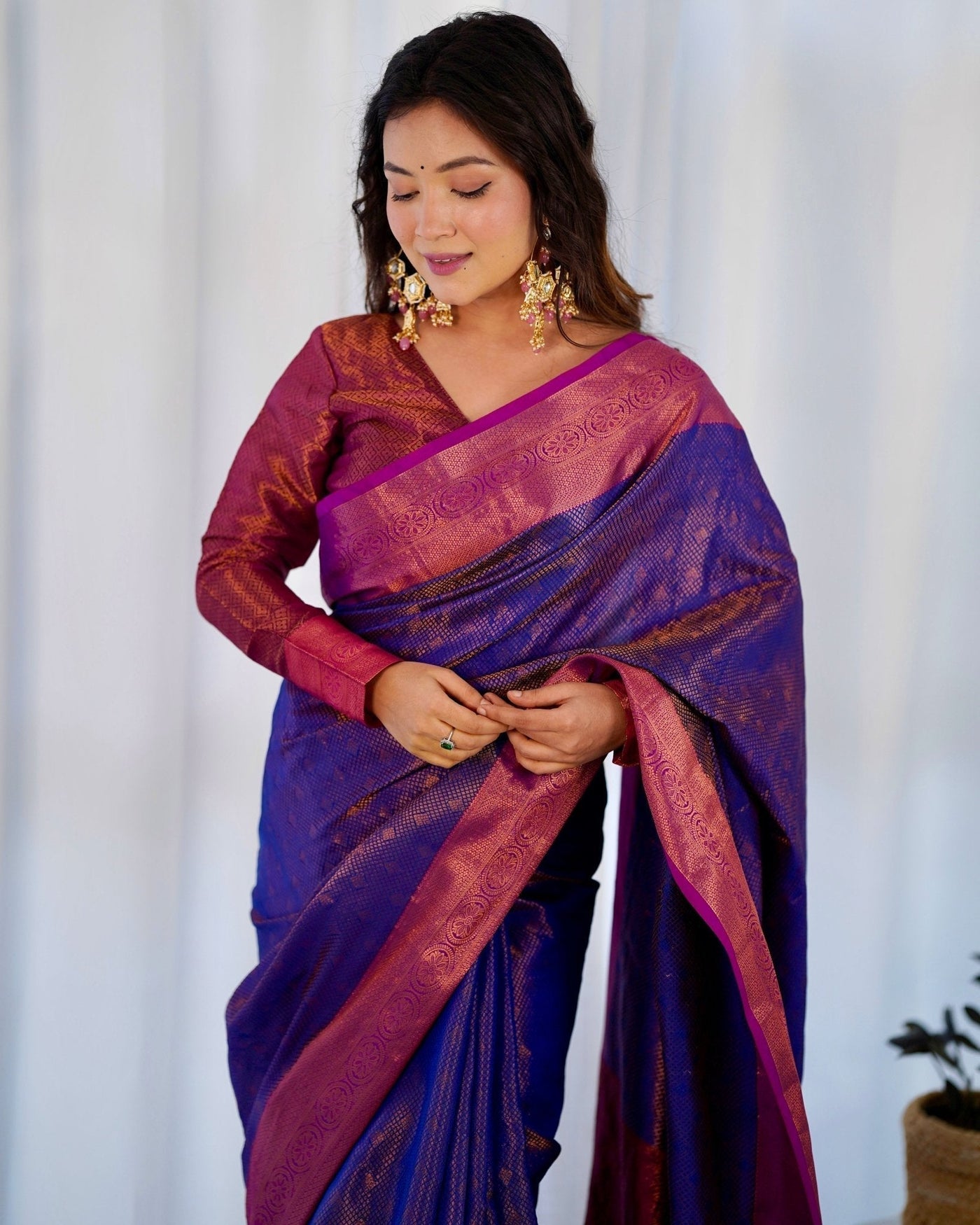 Pure Kanjivaram Silk Saree Weaved With Copper Zari - Almaari Fashion