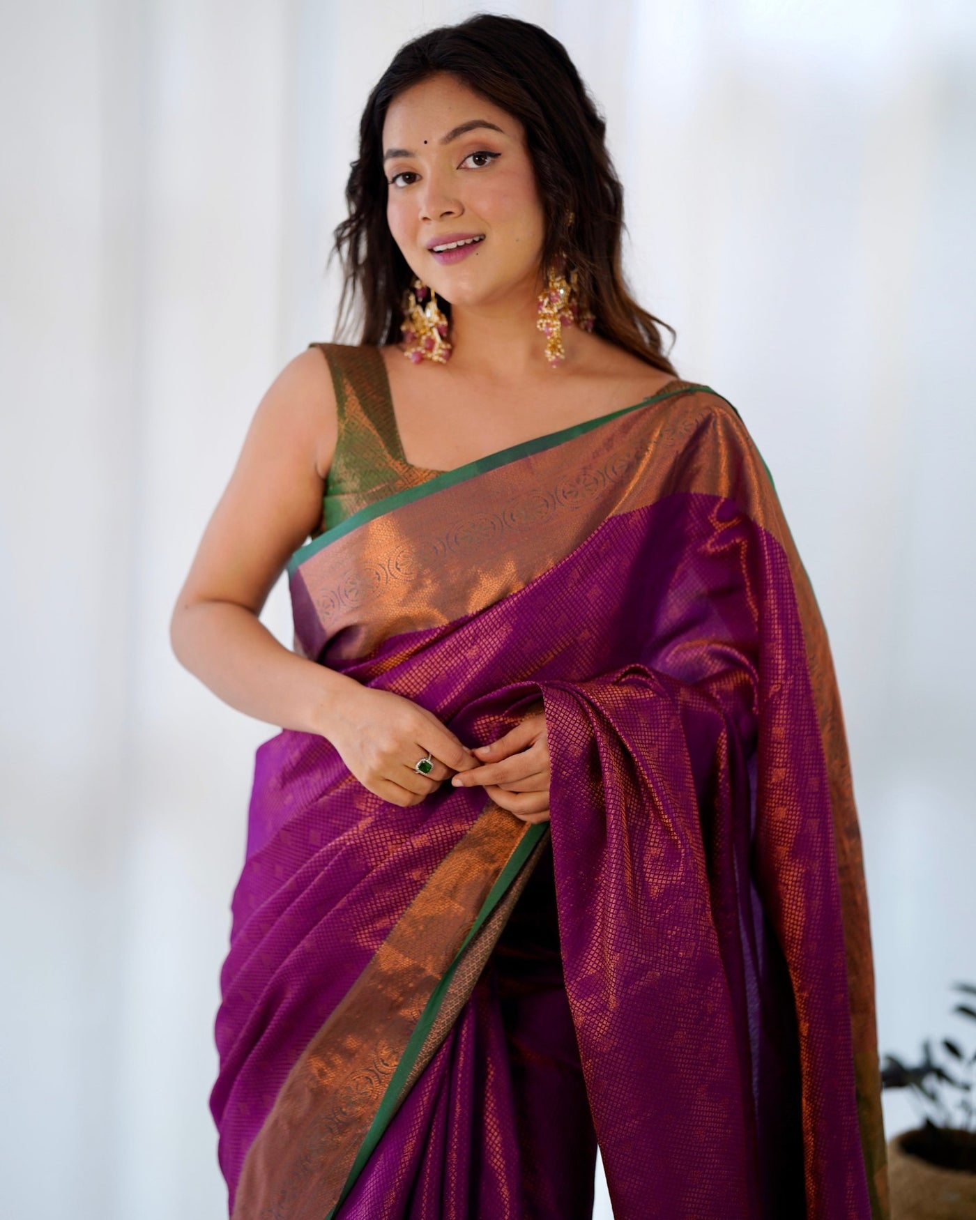 Pure Kanjivaram Silk Saree Weaved With Copper Zari - Almaari Fashion