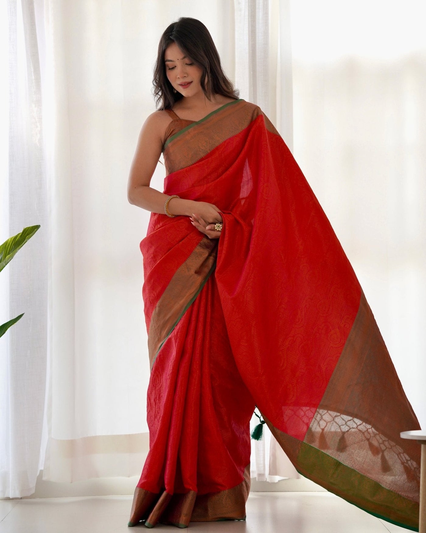 Pure Kanjivaram Silk Saree Weaved With Copper Zari - Almaari Fashion