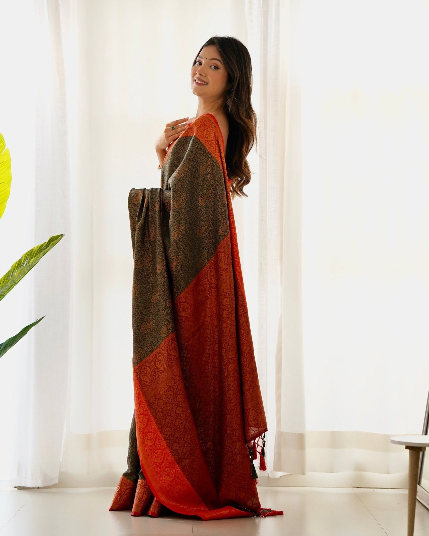 Pure Kanjivaram Silk Saree Weaved With Copper Zari - Almaari Fashion