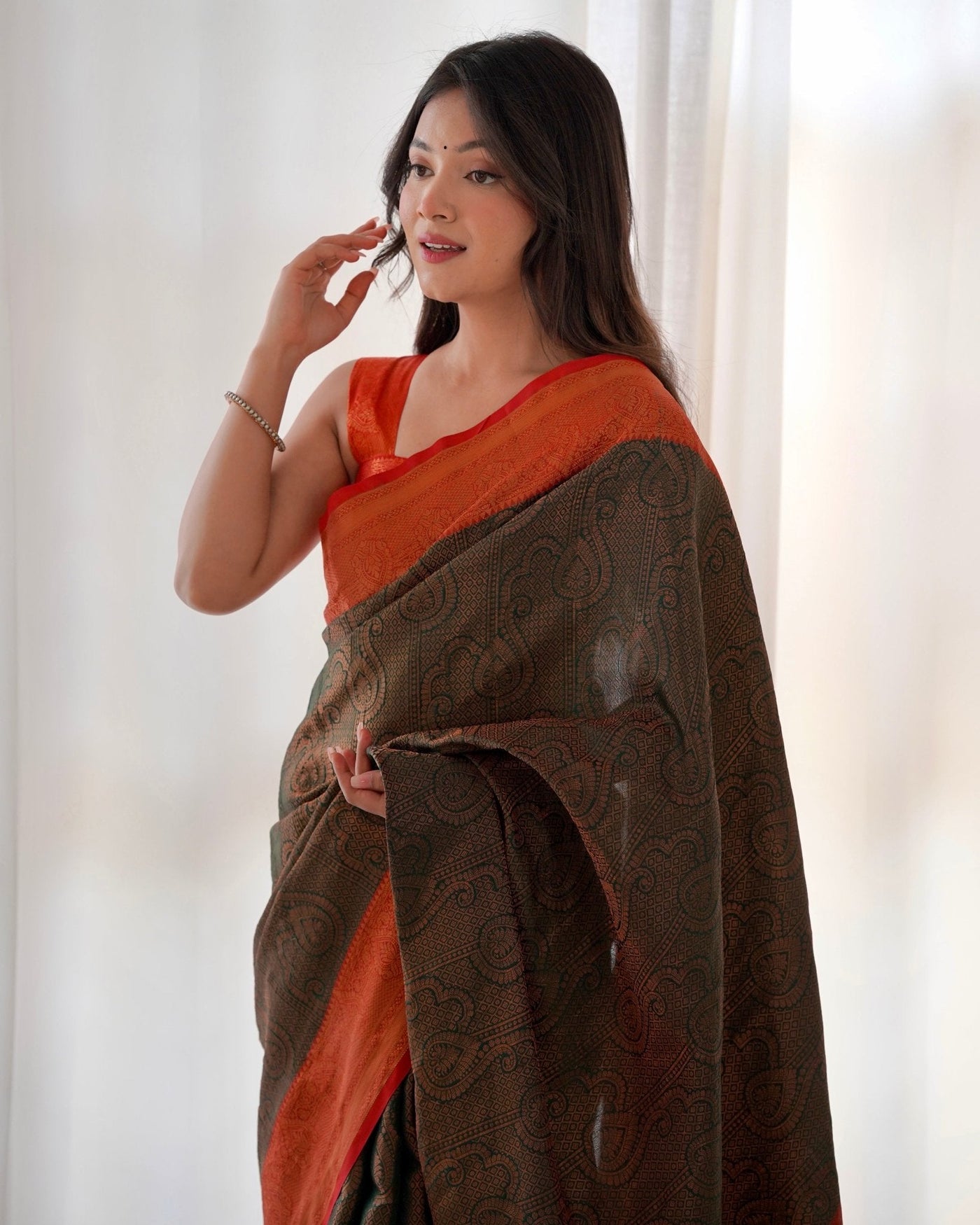 Pure Kanjivaram Silk Saree Weaved With Copper Zari - Almaari Fashion