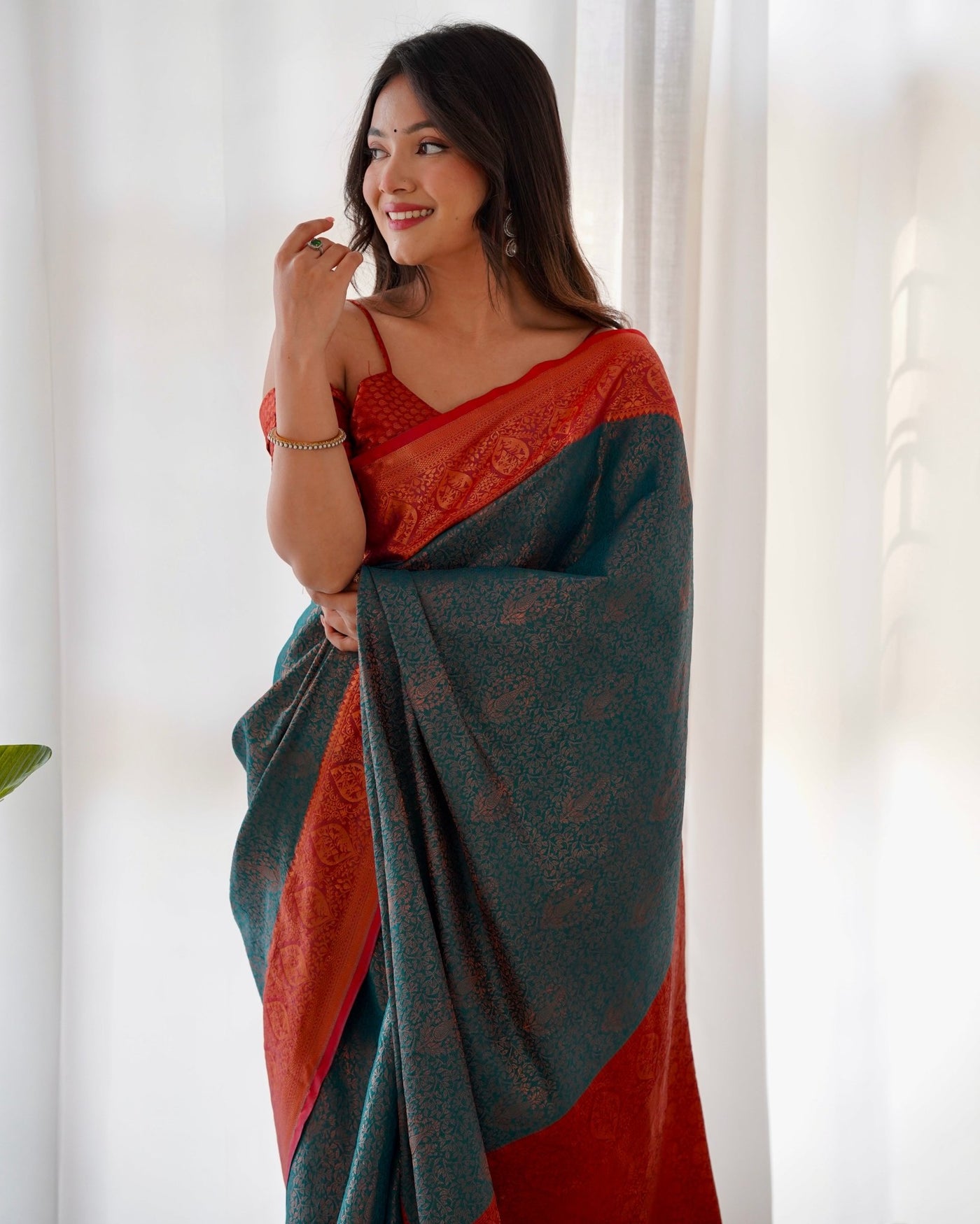 Pure Kanjivaram Silk Saree Weaved With Copper Zari - Almaari Fashion