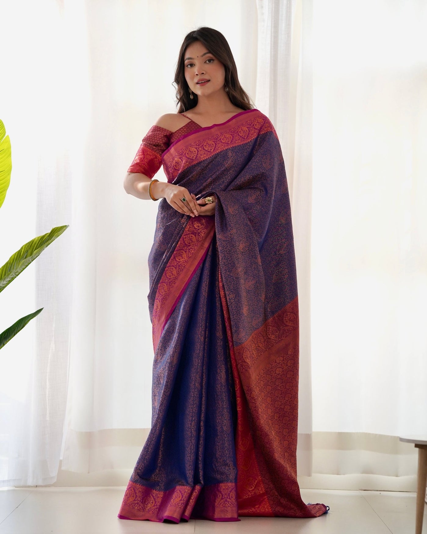 Pure Kanjivaram Silk Saree Weaved With Copper Zari - Almaari Fashion