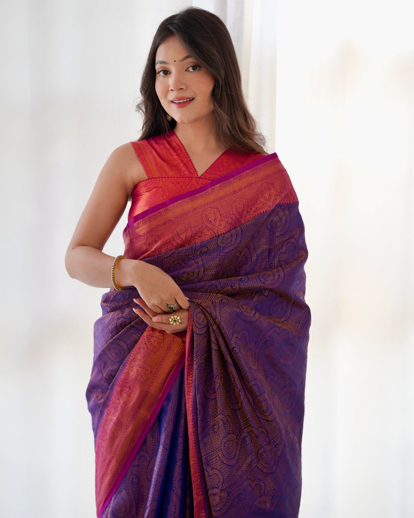 Pure Kanjivaram Silk Saree Weaved With Copper Zari - Almaari Fashion