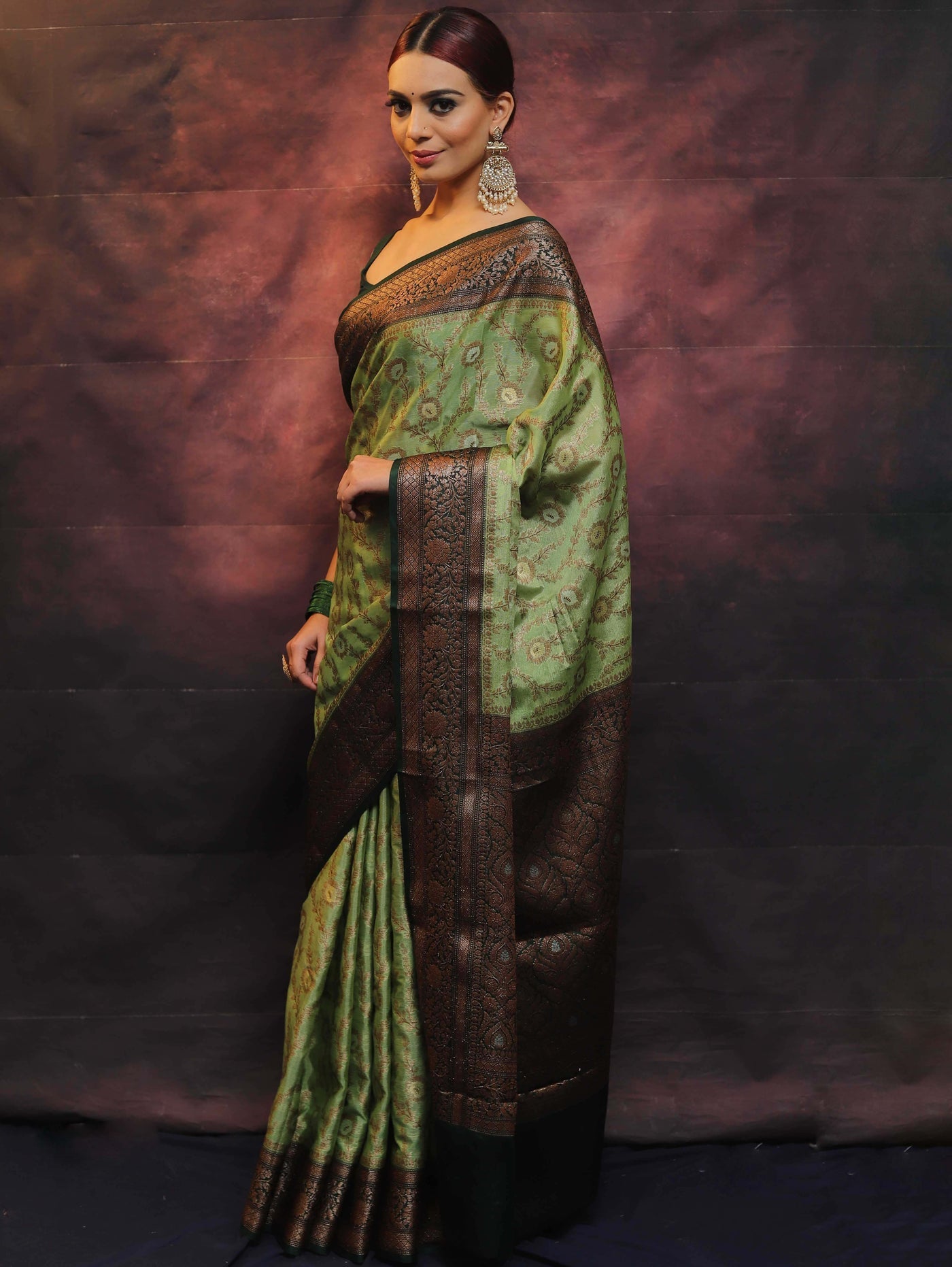 Pure Kanjivaram Silk Weaved With Copper Zari Comes With Heavy Kanjivaram Brocade Blouse - Almaari Fashion