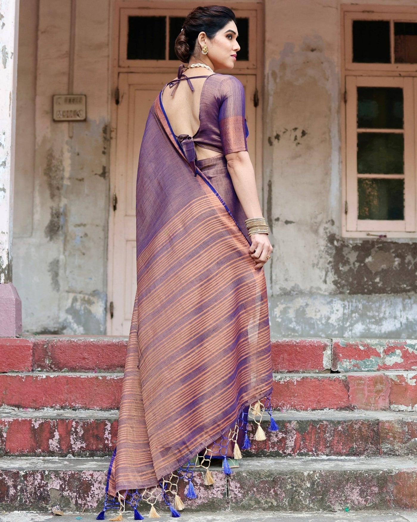 Pure Linen Saree Weaved With Zari Comes With Tassels - Almaari Fashion