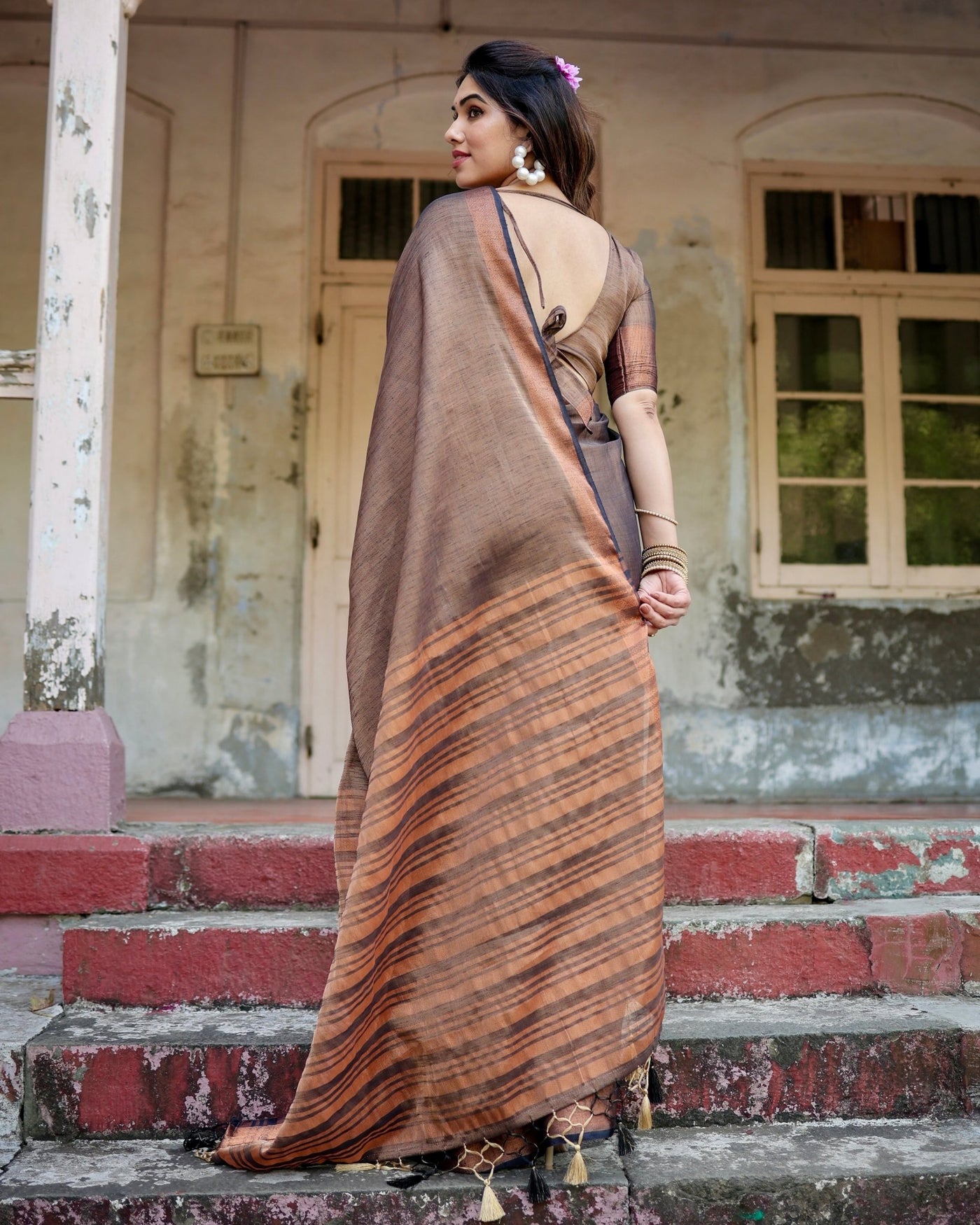 Pure Linen Saree Weaved With Zari Comes With Tassels - Almaari Fashion