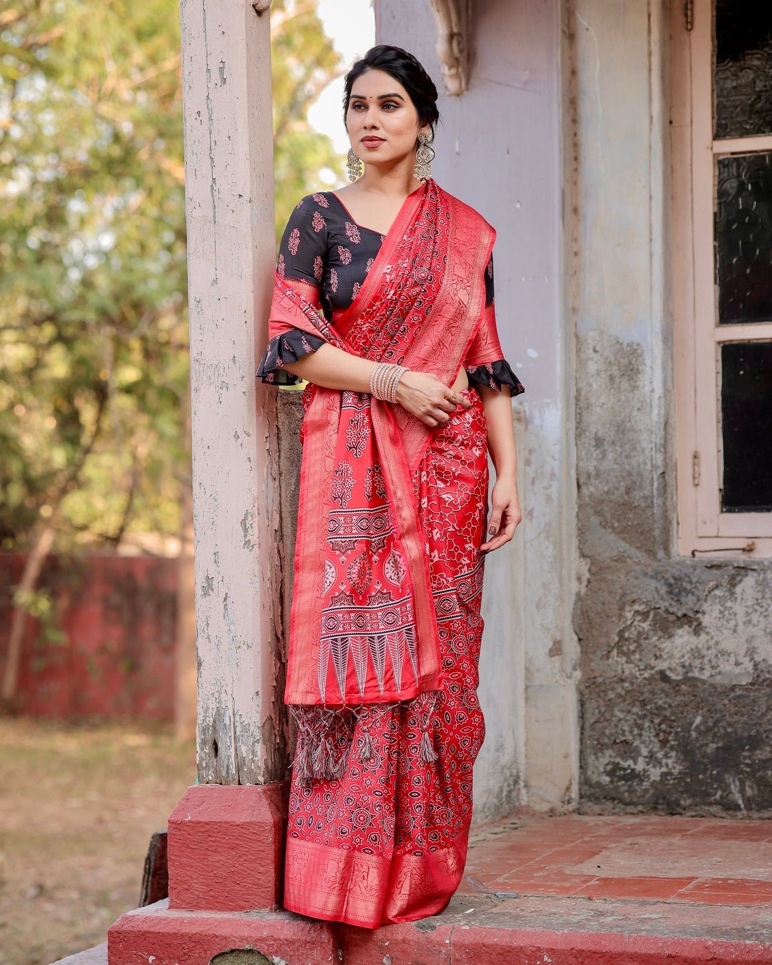 Pure Silk Digitally Printed Saree Weaved With Golden Zari Comes With Tassels - Almaari Fashion