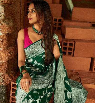 Quintessential Dark Green Soft Kanjivaram Silk Saree With Magnific Blouse Piece - Almaari Fashion