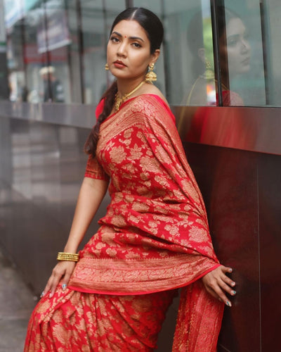 Quintessential Red Pure Soft Kanjivaram Silk Saree With Magnific Blouse Piece - Almaari Fashion