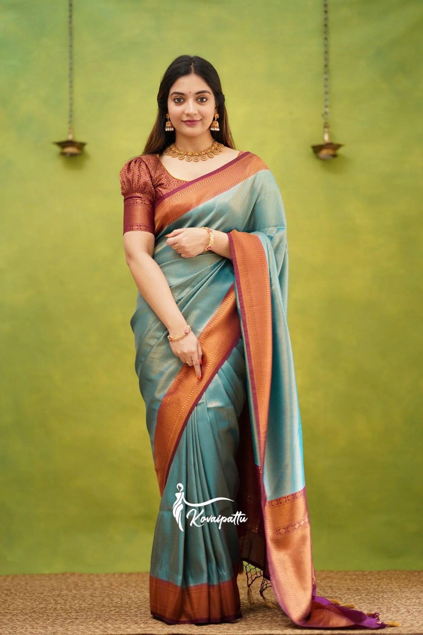 Rama & Maroon Pure Kanjivaram Silk With Twirling Blouse Piece - Almaari Fashion