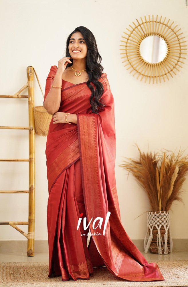 Red Pure Kanjivaram Silk Saree With Lovely Blouse Piece - Almaari Fashion