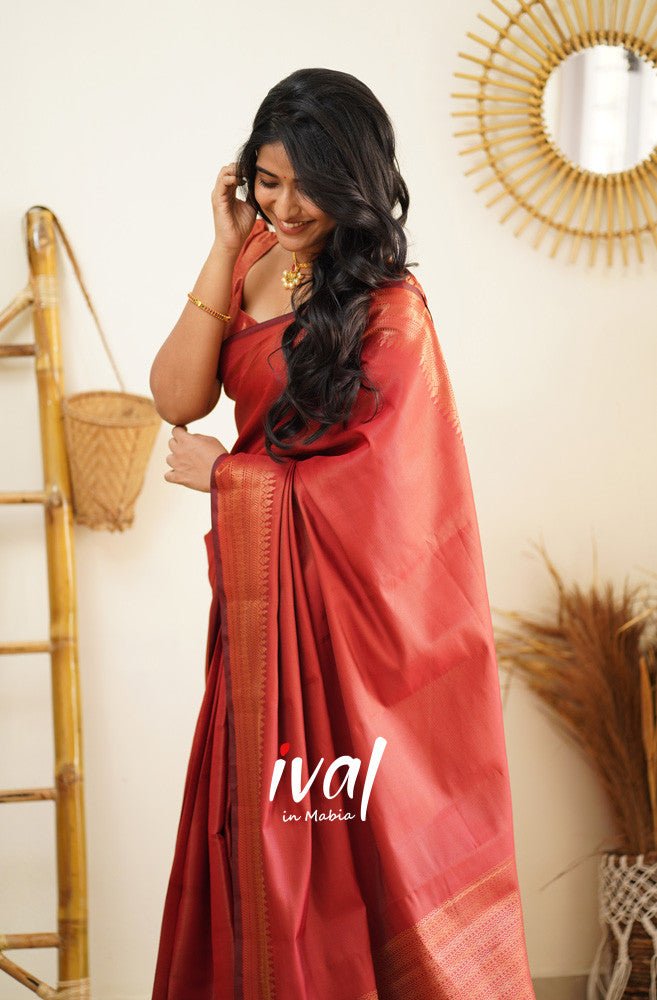 Red Pure Kanjivaram Silk Saree With Lovely Blouse Piece - Almaari Fashion