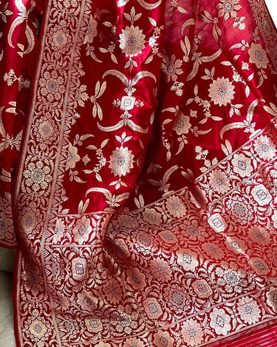 Red Pure Kanjivaram Silk Weaved With Copper Zari Comes With Heavy Kanjivaram Brocade Blouse - Almaari Fashion