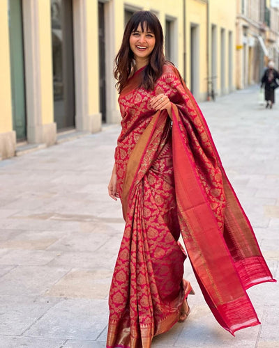 Red Pure Kanjivaram Silk With Moiety Blouse Piece - Almaari Fashion