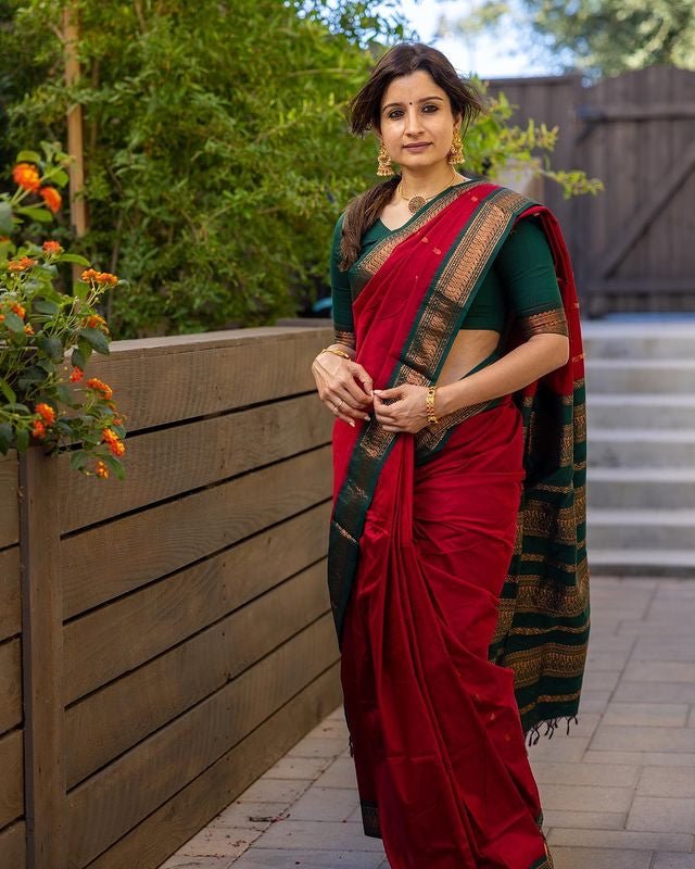 Red With Dark Green Combination Pure Kanjivaram Silk Saree With Attractive Blouse Piece - Almaari Fashion