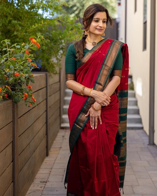 Red With Dark Green Combination Pure Kanjivaram Silk Saree With Attractive Blouse Piece - Almaari Fashion