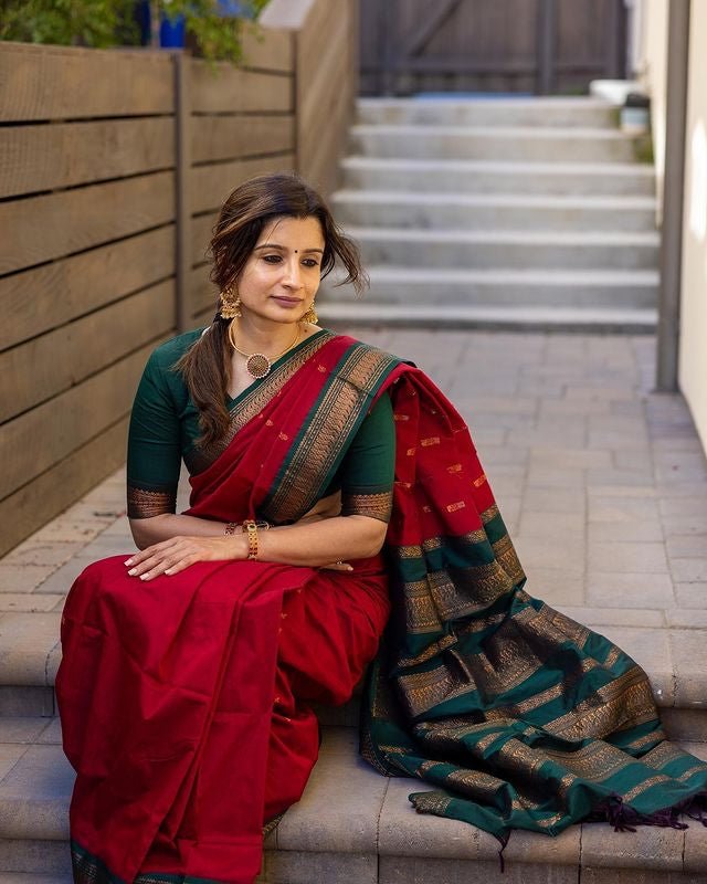 Red With Dark Green Combination Pure Kanjivaram Silk Saree With Attractive Blouse Piece - Almaari Fashion