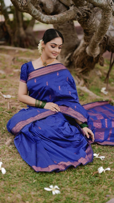 Royal Blue Pure Kanjivaram Silk Saree With Attractive Blouse Piece - Almaari Fashion