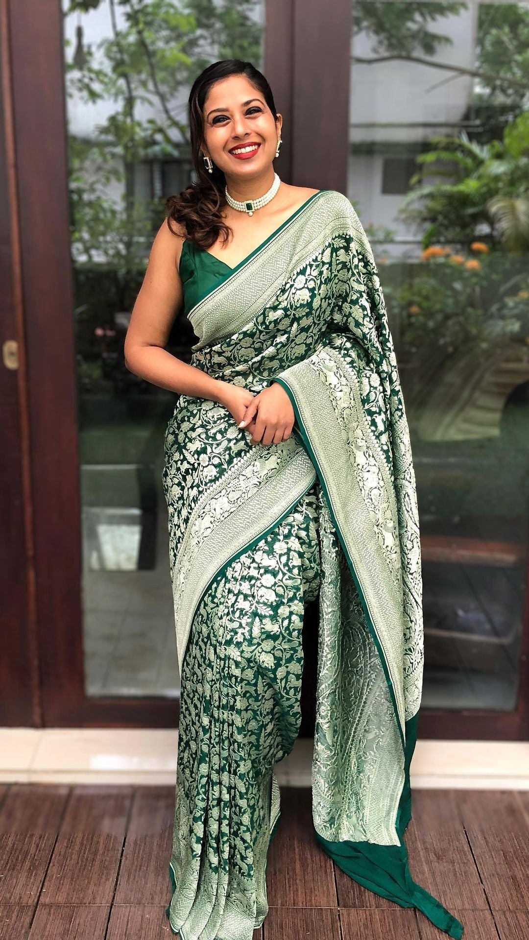 Snazzy Green Pure Kanjivaram Silk With Confounding Blouse Piece - Almaari Fashion