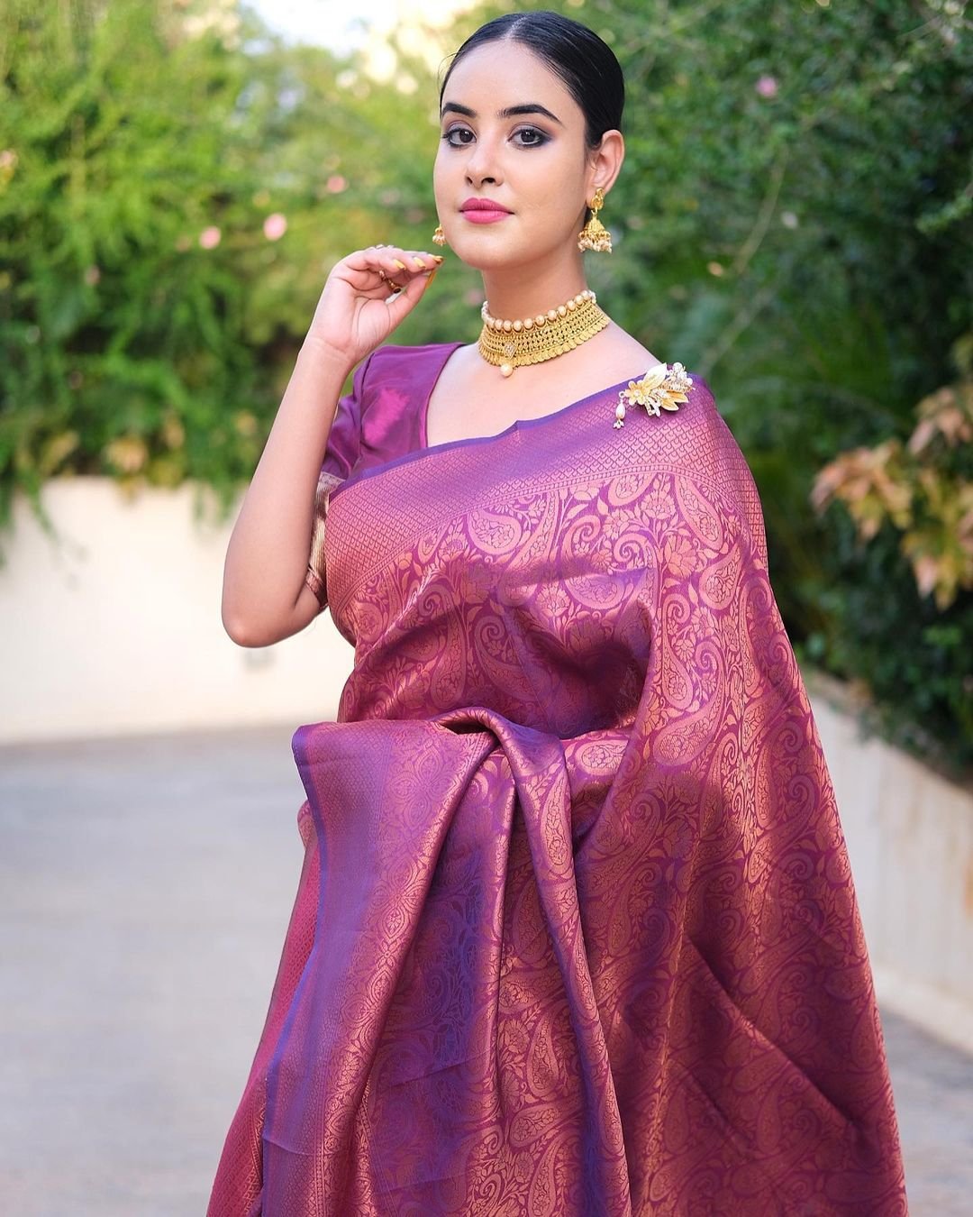 Snazzy Magenta Pure Kanjivaram Silk With Confounding Blouse Piece - Almaari Fashion