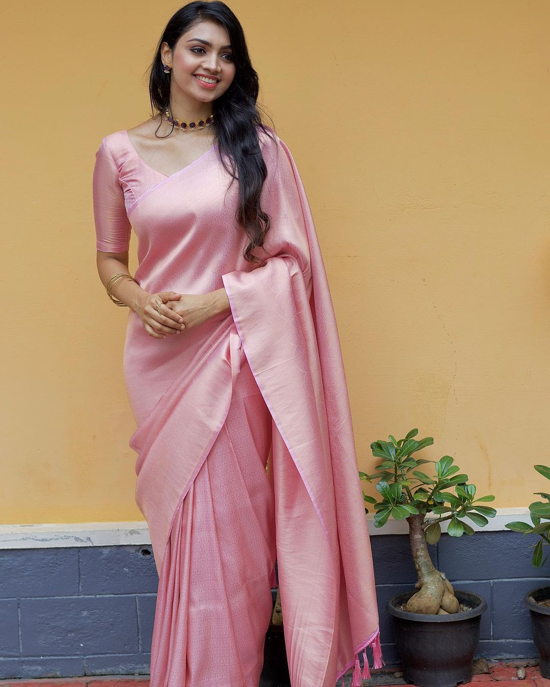 Symmetrical Peach Pure Kanjivaram Silk With Engrossing Blouse Piece - Almaari Fashion