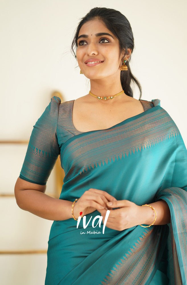 Teal Blue Pure Kanjivaram Silk Saree With Lovely Blouse Piece - Almaari Fashion