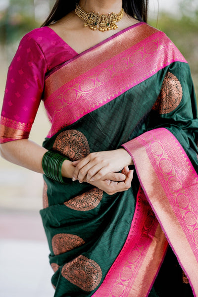 Tempting Green Pure Kanjivaram Silk Saree With Felicitous Blouse Piece - Almaari Fashion