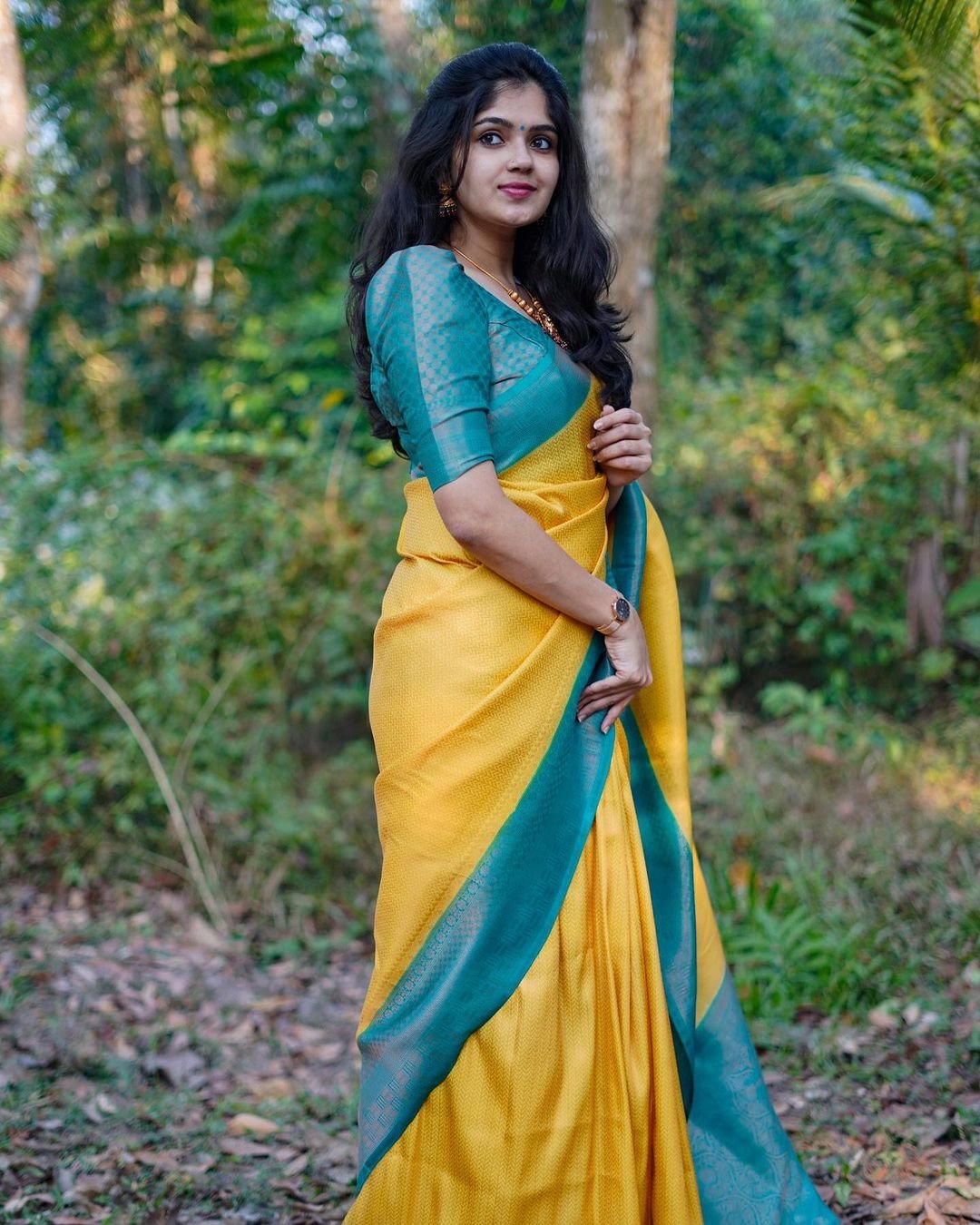 Yellow & Firozi Combination Pure Kanjivaram Silk Saree With Attractive Blouse Piece - Almaari Fashion