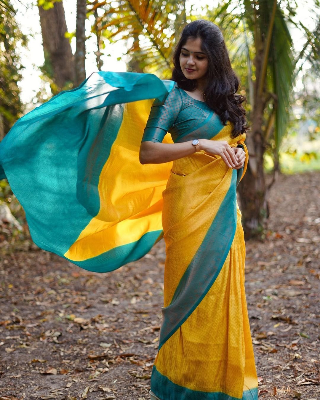 Yellow & Firozi Combination Pure Kanjivaram Silk Saree With Attractive Blouse Piece - Almaari Fashion