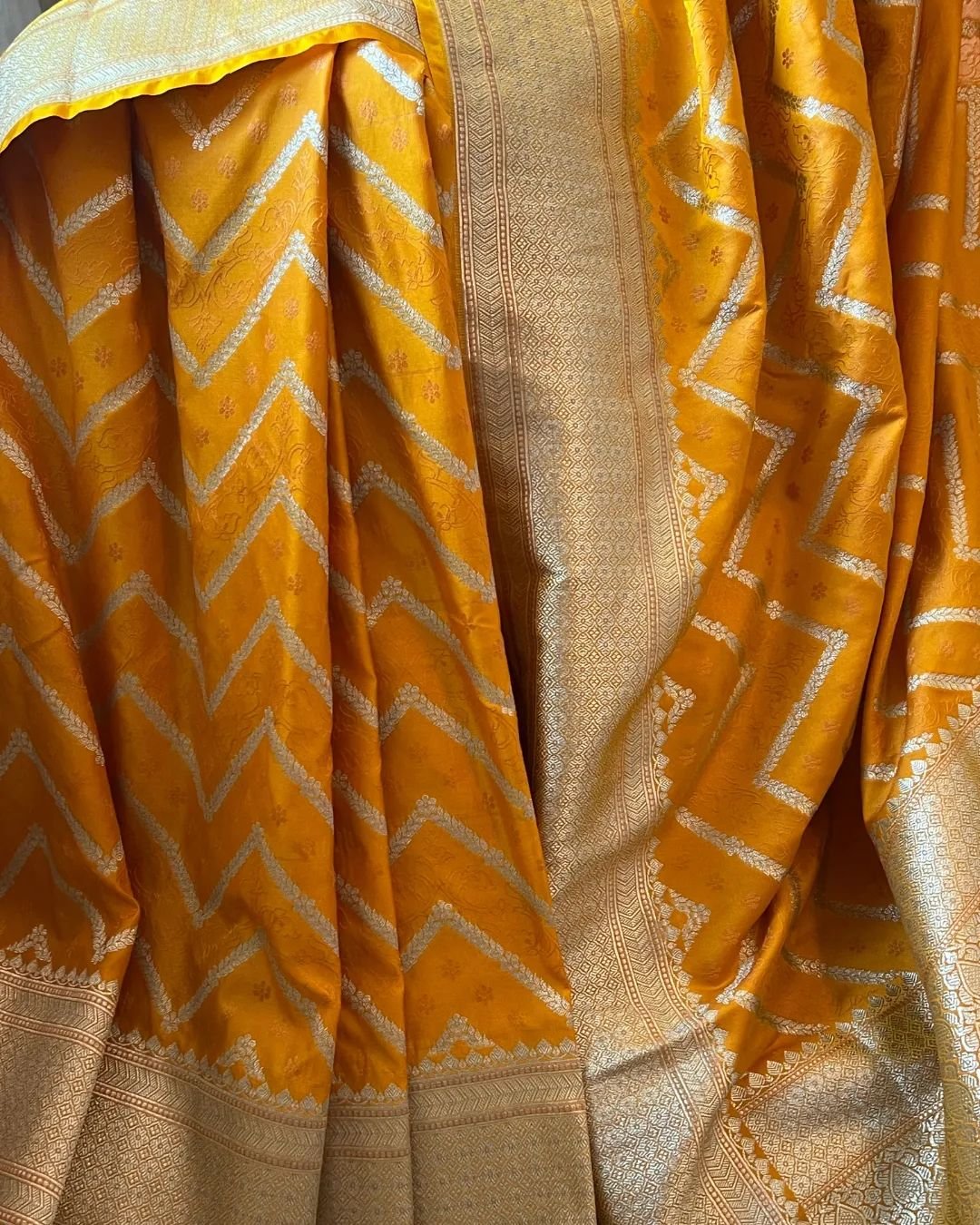 Yellow Pure Kanjivaram Silk Weaved With Copper Zari Comes With Heavy Kanjivaram Brocade Blouse - Almaari Fashion